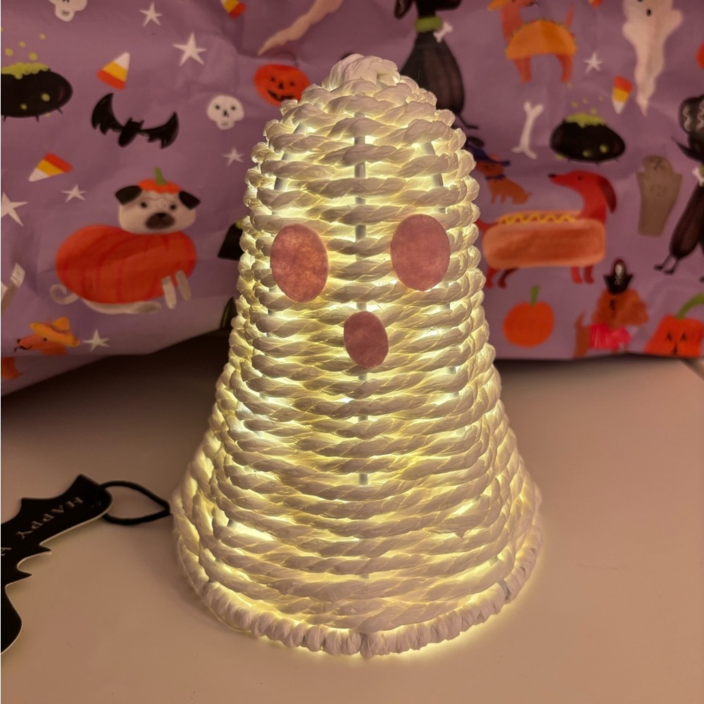 Wicker Style Ghost with Fairy Lights, 6.5” Tall, NEW with Tag